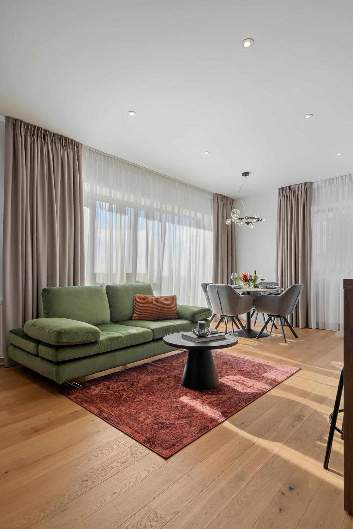 Mido With Parking And Self Check-in * Bucureşti