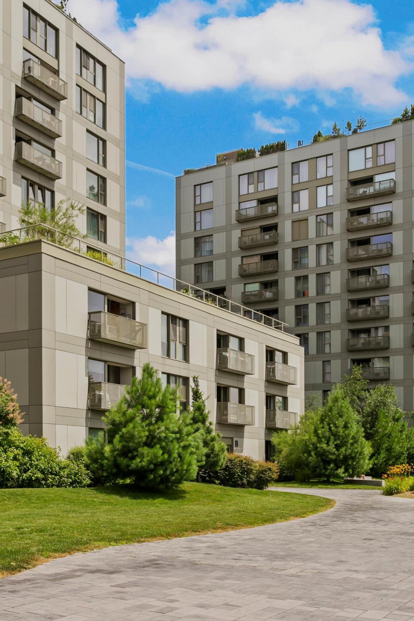Mido With Parking And Self Check-in * Bucureşti